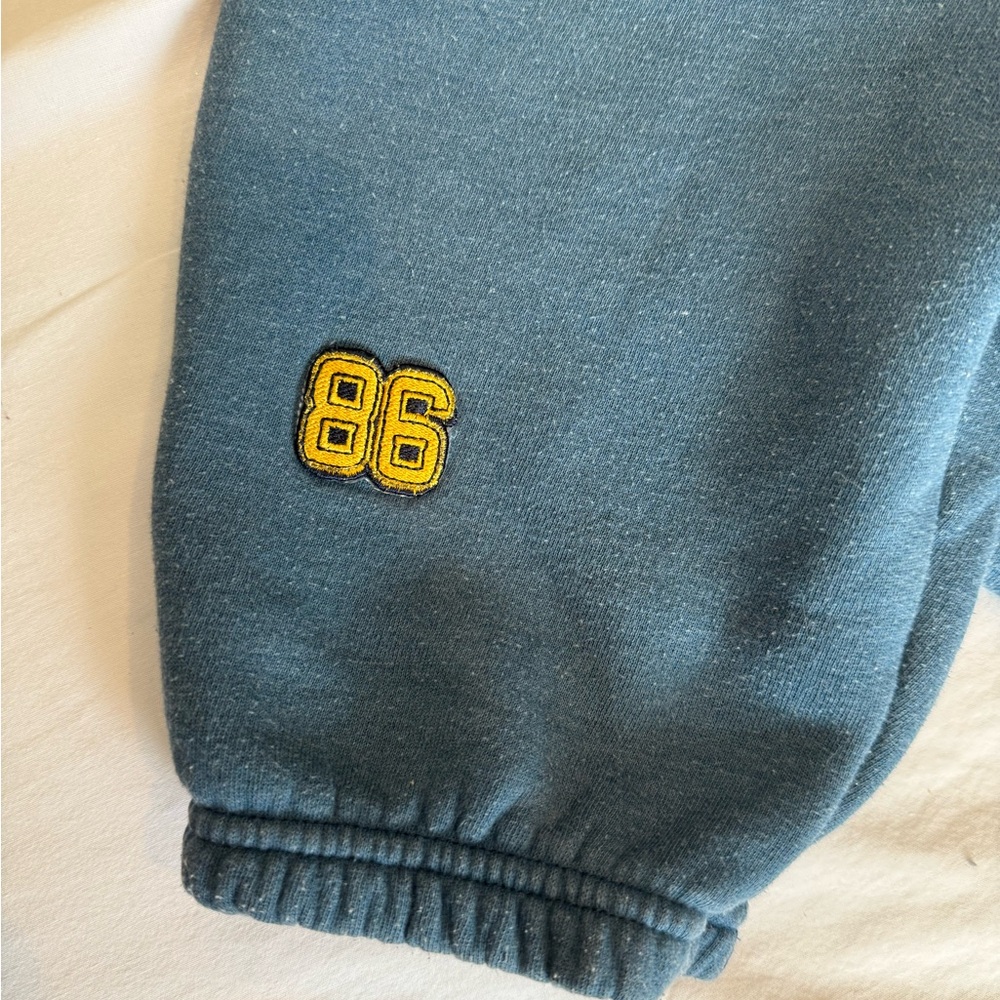 Y2k 2007 VS Pink Blue Hoodie & Capris Sweatsuit Peace Sign - Picture 10 of 12